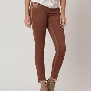 LIKE NEW Rock Revival Skinny Jeans (Size 24; Inseam 29")